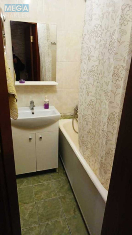 Оренда 3 кімнатної квартири, <a class="location-link" href="/kiev/" title="Недвижимость Київ">Київ</a>, <a class="location-link" href="/kiev/goloseevskij/" title="Недвижимость Голосіївський район">Голосіївський р-н</a>, Голосіївський просп., 100 (изображение 11)