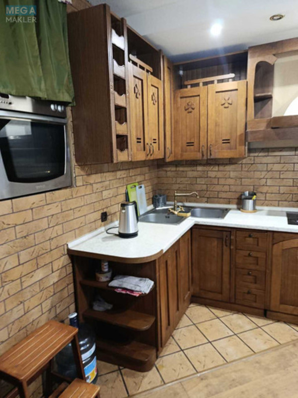 Оренда 2 кімнатної квартири, <a class="location-link" href="/kiev/" title="Недвижимость Київ">Київ</a>, <a class="location-link" href="/kiev/goloseevskij/" title="Недвижимость Голосіївський район">Голосіївський р-н</a>, Коломийський пров., 7а (изображение 2)