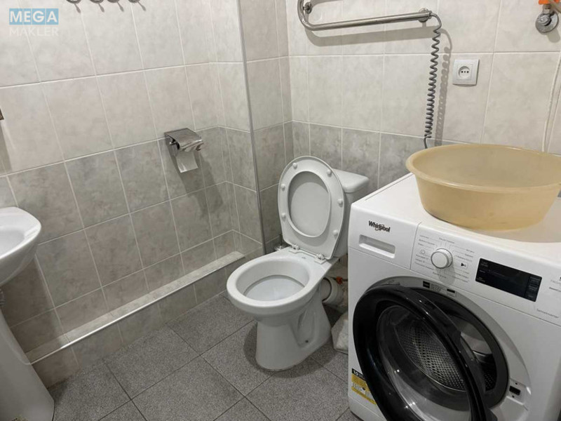 Оренда 1 кімнатної квартири, <a class="location-link" href="/kiev/" title="Недвижимость Київ">Київ</a>, <a class="location-link" href="/kiev/svyatoshinskij/" title="Недвижимость Святошинський район">Святошинський р-н</a>, Берестейский просп., 71а (изображение 13)