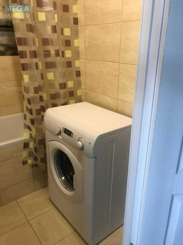 Продаж 1 кімнатної квартири (38/18/9), 18 пов. 21 пов. будинку, <a class="location-link" href="/kiev/" title="Недвижимость Київ">Київ</a>, <a class="location-link" href="/kiev/goloseevskij/" title="Недвижимость Голосіївський район">Голосіївський р-н</a>, Академіка Заболотного вул., 78 (изображение 9)