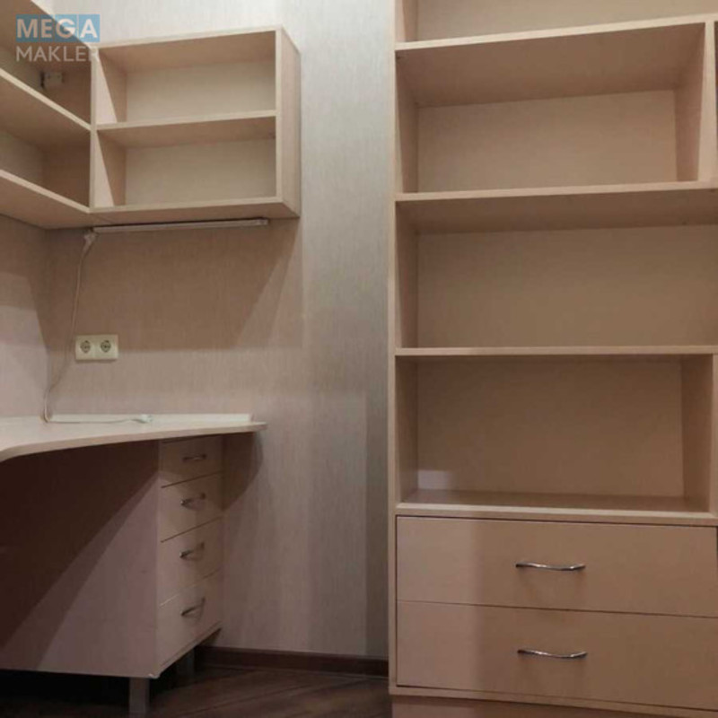 Оренда 1 кімнатної квартири, <a class="location-link" href="/odessa/" title="Недвижимость Одеса">Одеса</a>, <a class="location-link" href="/odessa/primorskij/" title="Недвижимость Приморський район">Приморський р-н</a>, Среднефонтанская, 19б (изображение 9)