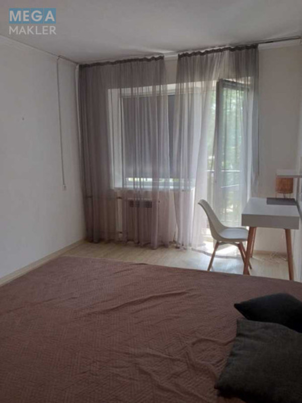 Оренда 1 кімнатної квартири, <a class="location-link" href="/kiev/" title="Недвижимость Київ">Київ</a>, <a class="location-link" href="/kiev/darnickij/" title="Недвижимость Дарницький район">Дарницький р-н</a>, Костянтина Заслонова вул., 9 (изображение 3)