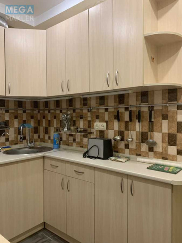 Оренда 2 кімнатної квартири, <a class="location-link" href="/kiev/" title="Недвижимость Київ">Київ</a>, <a class="location-link" href="/kiev/pecherskij/" title="Недвижимость Печерський район">Печерський р-н</a>, Михайла Бойчука вул., 13В (изображение 12)