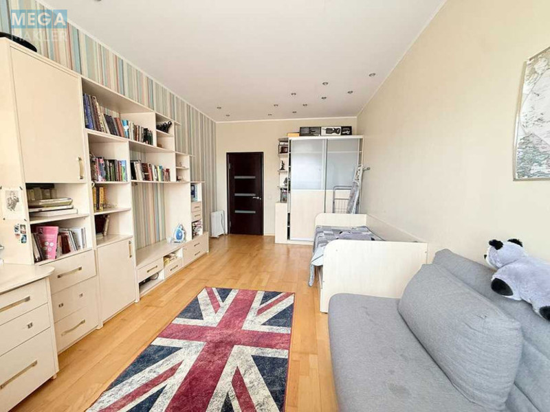 Оренда 3 кімнатної квартири, <a class="location-link" href="/kiev/" title="Недвижимость Київ">Київ</a>, <a class="location-link" href="/kiev/shevchenkovskij/" title="Недвижимость Шевченківський район">Шевченківський р-н</a>, Вячеслава Чорновола вул., 25 (изображение 7)