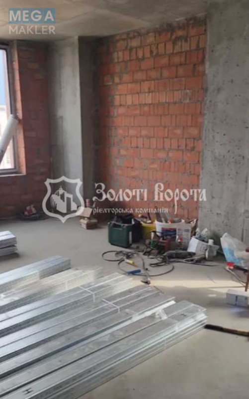 Продаж 3 кімнатної квартири (148/98,3/9,2), 17 пов. 18 пов. будинку, <a class="location-link" href="/kiev/" title="Недвижимость Київ">Київ</a>, <a class="location-link" href="/kiev/svyatoshinskij/" title="Недвижимость Святошинський район">Святошинський р-н</a>, Берестейський просп., 67 (изображение 8)