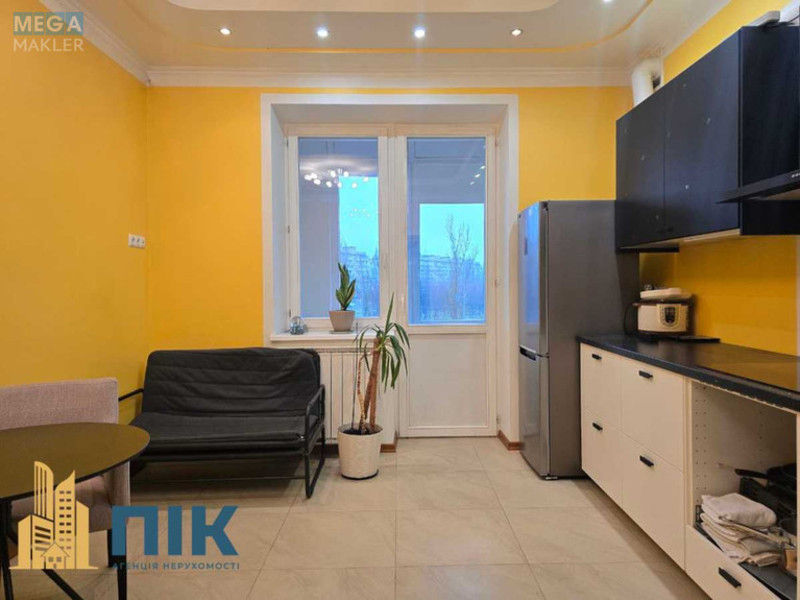 Продаж 4 кімнатної квартири (152/89/17), 2 пов. 10 пов. будинку, <a class="location-link" href="/kiev/" title="Недвижимость Київ">Київ</a>, <a class="location-link" href="/kiev/obolonskij/" title="Недвижимость Оболонський район">Оболонський р-н</a>, Героев Сталинграда просп., 8 (изображение 6)