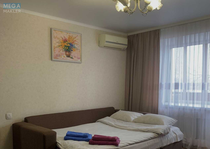 Оренда 1 кімнатної квартири, <a class="location-link" href="/kiev/" title="Недвижимость Київ">Київ</a>, <a class="location-link" href="/kiev/podolskij/" title="Недвижимость Подільський район">Подільський р-н</a>, Набережно-Хрещатицька вул., 11 (изображение 4)