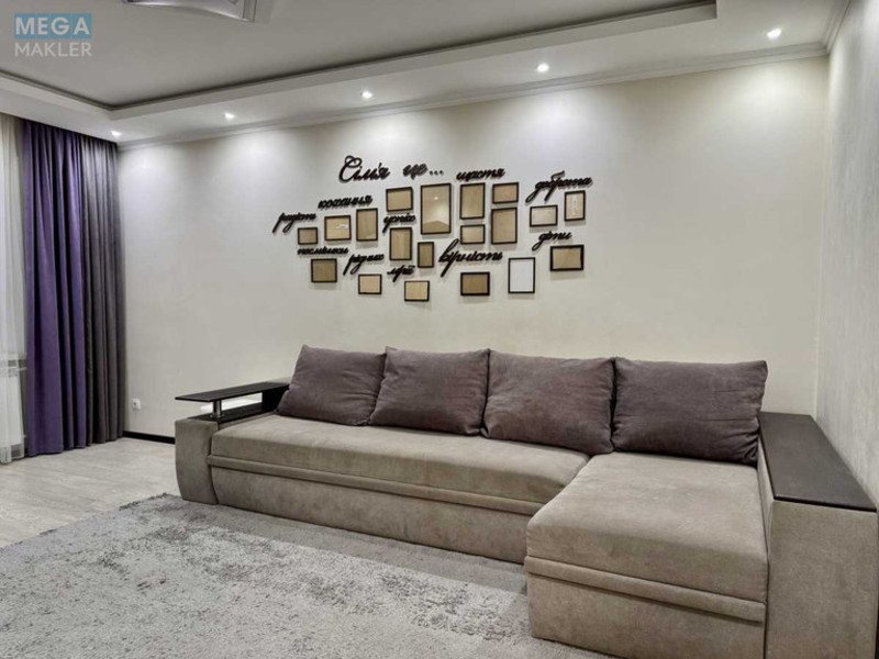 Продаж 3 кімнатної квартири (75/43/8), 3 пов. 13 пов. будинку, <a class="location-link" href="/kiev/" title="Недвижимость Київ">Київ</a>, <a class="location-link" href="/kiev/svyatoshinskij/" title="Недвижимость Святошинський район">Святошинський р-н</a>, Феодоры Пушиной ул., 49 (изображение 5)