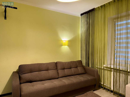 Продаж 3 кімнатної квартири (75/43/8), 3 пов. 13 пов. будинку, <a class="location-link" href="/kiev/" title="Недвижимость Київ">Київ</a>, <a class="location-link" href="/kiev/svyatoshinskij/" title="Недвижимость Святошинський район">Святошинський р-н</a>, Феодоры Пушиной ул., 49 (изображение 10)