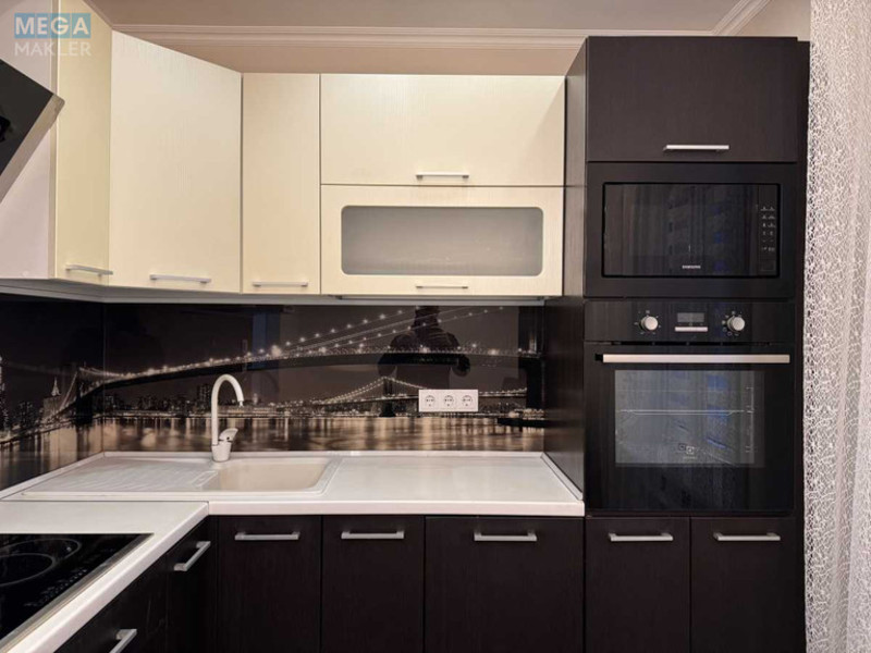 Продаж 3 кімнатної квартири (75/43/8), 3 пов. 13 пов. будинку, <a class="location-link" href="/kiev/" title="Недвижимость Київ">Київ</a>, <a class="location-link" href="/kiev/svyatoshinskij/" title="Недвижимость Святошинський район">Святошинський р-н</a>, Феодоры Пушиной ул., 49 (изображение 13)