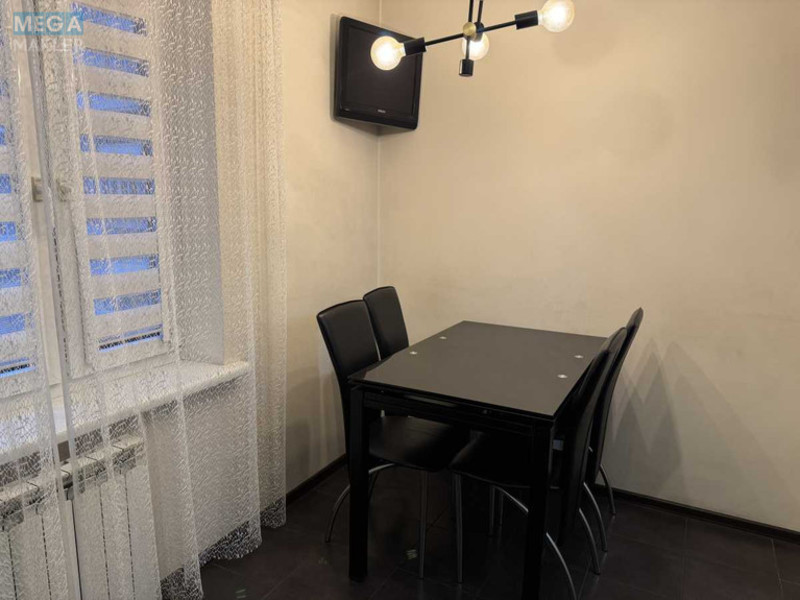 Продаж 3 кімнатної квартири (75/43/8), 3 пов. 13 пов. будинку, <a class="location-link" href="/kiev/" title="Недвижимость Київ">Київ</a>, <a class="location-link" href="/kiev/svyatoshinskij/" title="Недвижимость Святошинський район">Святошинський р-н</a>, Феодоры Пушиной ул., 49 (изображение 15)