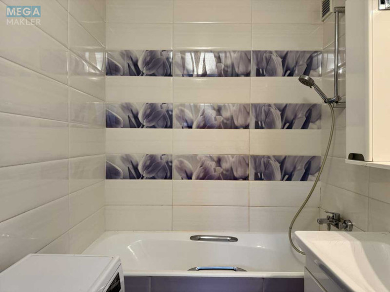 Продаж 3 кімнатної квартири (75/43/8), 3 пов. 13 пов. будинку, <a class="location-link" href="/kiev/" title="Недвижимость Київ">Київ</a>, <a class="location-link" href="/kiev/svyatoshinskij/" title="Недвижимость Святошинський район">Святошинський р-н</a>, Феодоры Пушиной ул., 49 (изображение 16)