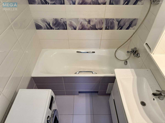 Продаж 3 кімнатної квартири (75/43/8), 3 пов. 13 пов. будинку, <a class="location-link" href="/kiev/" title="Недвижимость Київ">Київ</a>, <a class="location-link" href="/kiev/svyatoshinskij/" title="Недвижимость Святошинський район">Святошинський р-н</a>, Феодоры Пушиной ул., 49 (изображение 17)