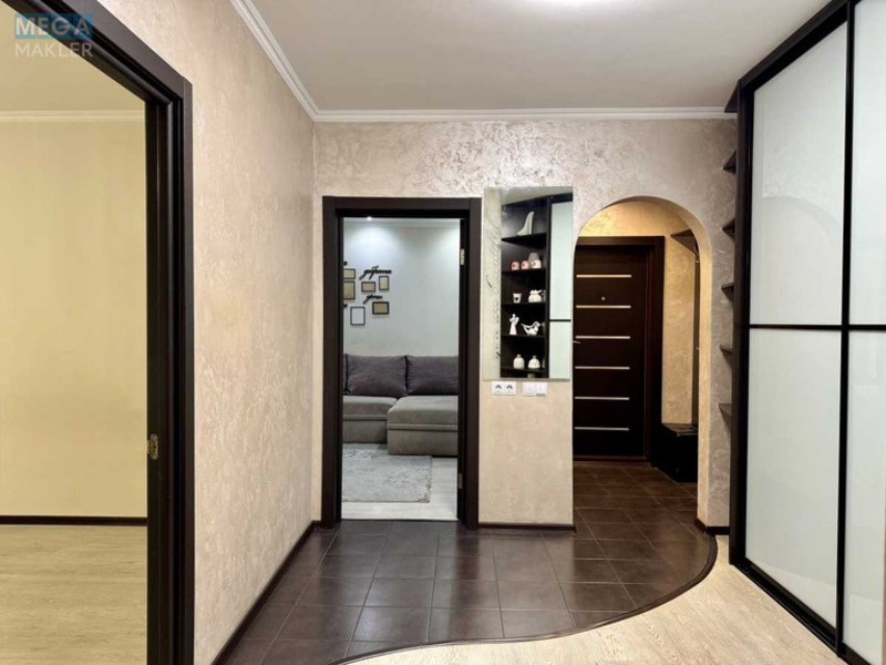 Продаж 3 кімнатної квартири (75/43/8), 3 пов. 13 пов. будинку, <a class="location-link" href="/kiev/" title="Недвижимость Київ">Київ</a>, <a class="location-link" href="/kiev/svyatoshinskij/" title="Недвижимость Святошинський район">Святошинський р-н</a>, Феодоры Пушиной ул., 49 (изображение 19)