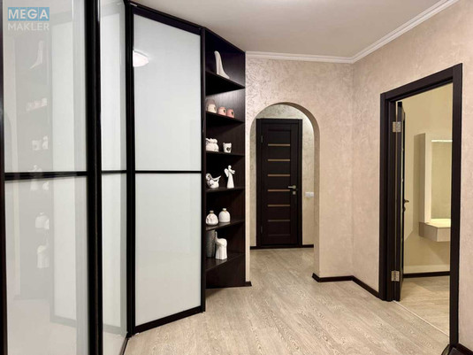 Продаж 3 кімнатної квартири (75/43/8), 3 пов. 13 пов. будинку, <a class="location-link" href="/kiev/" title="Недвижимость Київ">Київ</a>, <a class="location-link" href="/kiev/svyatoshinskij/" title="Недвижимость Святошинський район">Святошинський р-н</a>, Феодоры Пушиной ул., 49 (изображение 21)