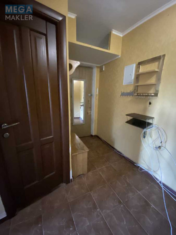 Продаж 2 кімнатної квартири (46/30/6), 5 пов. 5 пов. будинку, <a class="location-link" href="/kiev/" title="Недвижимость Київ">Київ</a>, <a class="location-link" href="/kiev/podolskij/" title="Недвижимость Подільський район">Подільський р-н</a>, Копилівська вул., 67 (изображение 4)