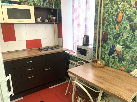 Оренда 1 кімнатної квартири, <a class="location-link" href="/kiev/" title="Недвижимость Київ">Київ</a>, <a class="location-link" href="/kiev/podolskij/" title="Недвижимость Подільський район">Подільський р-н</a>, Сковороди вул., 3 (изображение 8)