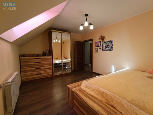 Продаж дома, 2&nbsp;поверху, 168&nbsp;кв.м, 6&nbsp;кімнат, ділянка 8&nbsp;соток, <a class="location-link" href="/kiev/" title="Недвижимость Київ">Київ</a>, <a class="location-link" href="/kiev/darnickij/" title="Недвижимость Дарницький район">Дарницький р-н</a>, Медоносна вул., 33 (изображение 17)