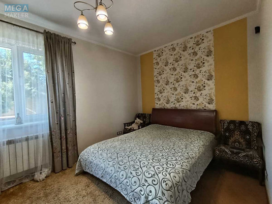 Продаж дома, 2&nbsp;поверху, 168&nbsp;кв.м, 6&nbsp;кімнат, ділянка 8&nbsp;соток, <a class="location-link" href="/kiev/" title="Недвижимость Київ">Київ</a>, <a class="location-link" href="/kiev/darnickij/" title="Недвижимость Дарницький район">Дарницький р-н</a>, Медоносна вул., 33 (изображение 22)