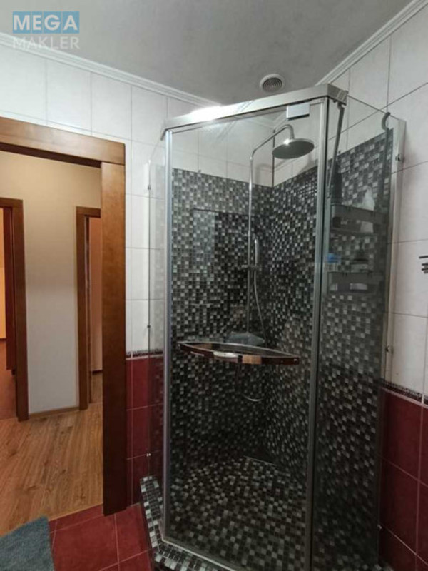 Продаж дома, 2&nbsp;поверху, 168&nbsp;кв.м, 6&nbsp;кімнат, ділянка 8&nbsp;соток, <a class="location-link" href="/kiev/" title="Недвижимость Київ">Київ</a>, <a class="location-link" href="/kiev/darnickij/" title="Недвижимость Дарницький район">Дарницький р-н</a>, Медоносна вул., 33 (изображение 24)