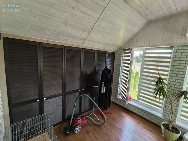 Продаж дома, 2&nbsp;поверху, 168&nbsp;кв.м, 6&nbsp;кімнат, ділянка 8&nbsp;соток, <a class="location-link" href="/kiev/" title="Недвижимость Київ">Київ</a>, <a class="location-link" href="/kiev/darnickij/" title="Недвижимость Дарницький район">Дарницький р-н</a>, Медоносна вул., 33 (изображение 25)