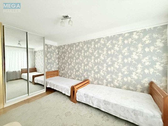 Продаж 2 кімнатної квартири (41/30/7), 5 пов. 5 пов. будинку, <a class="location-link" href="/kiev/" title="Недвижимость Київ">Київ</a>, <a class="location-link" href="/kiev/svyatoshinskij/" title="Недвижимость Святошинський район">Святошинський р-н</a>, Сімї Сосніних вул., 8 (изображение 6)