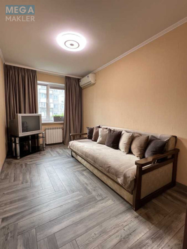 Оренда 2 кімнатної квартири, <a class="location-link" href="/kiev/" title="Недвижимость Київ">Київ</a>, <a class="location-link" href="/kiev/solomenskij/" title="Недвижимость Солом'янський район">Солом'янський р-н</a>, Митрополита Липковского ул., 3 (изображение 5)