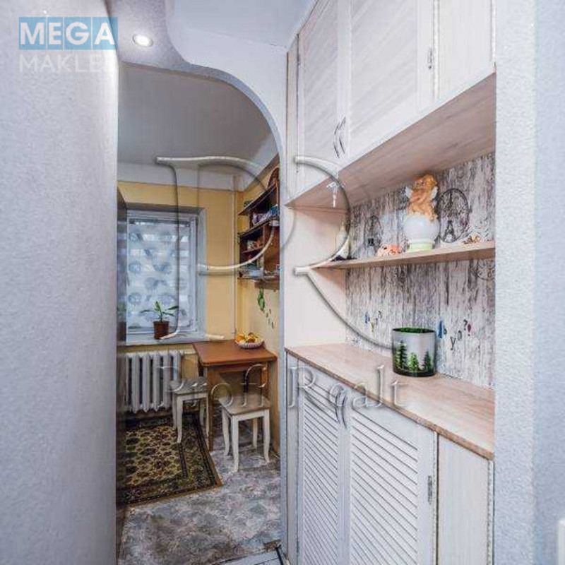 Продаж 2 кімнатної квартири (45/30/8), 1 пов. 5 пов. будинку, <a class="location-link" href="/kiev/" title="Недвижимость Київ">Київ</a>, <a class="location-link" href="/kiev/dneprovskij/" title="Недвижимость Дніпровський район">Дніпровський р-н</a>, Карбишева Генерала вулиця, 22 (изображение 13)