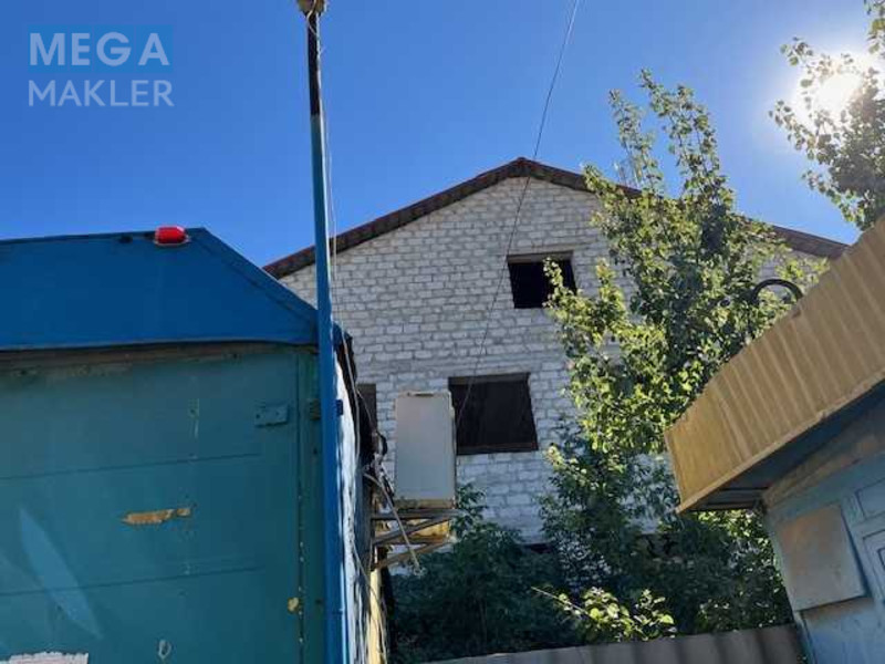 Продаж дома, 2&nbsp;поверху, 886,50&nbsp;кв.м, 10&nbsp;кімнат, ділянка 3,35&nbsp;сотки, <a class="location-link" href="/kryzhopol/" title="Недвижимость Крижопіль">Крижопіль</a>, Дажицького Войцеха, 19 (изображение 3)