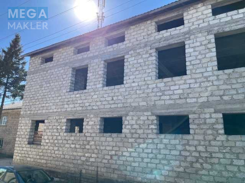 Продаж дома, 2&nbsp;поверху, 886,50&nbsp;кв.м, 10&nbsp;кімнат, ділянка 3,35&nbsp;сотки, <a class="location-link" href="/kryzhopol/" title="Недвижимость Крижопіль">Крижопіль</a>, Дажицького Войцеха, 19 (изображение 8)