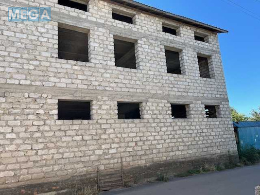 Продаж дома, 2&nbsp;поверху, 886,50&nbsp;кв.м, 10&nbsp;кімнат, ділянка 3,35&nbsp;сотки, <a class="location-link" href="/kryzhopol/" title="Недвижимость Крижопіль">Крижопіль</a>, Дажицького Войцеха, 19 (изображение 11)