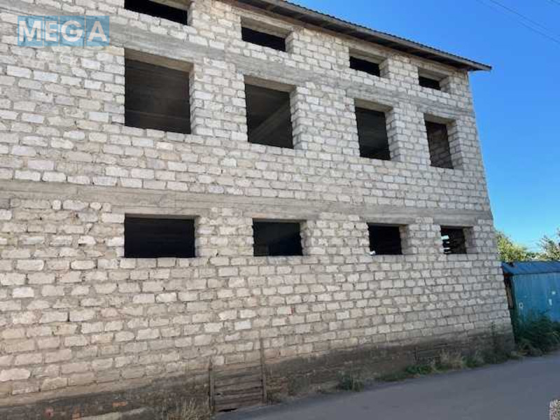 Продаж дома, 2&nbsp;поверху, 886,50&nbsp;кв.м, 10&nbsp;кімнат, ділянка 3,35&nbsp;сотки, <a class="location-link" href="/kryzhopol/" title="Недвижимость Крижопіль">Крижопіль</a>, Дажицького Войцеха, 19 (изображение 11)