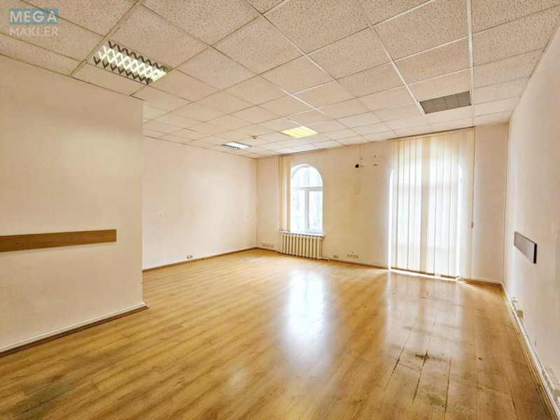 Оренда комерційної нерухомості, 228&nbsp;кв.м, под офис, <a class="location-link" href="/kiev/" title="Недвижимость Київ">Київ</a>, <a class="location-link" href="/kiev/pecherskij/" title="Недвижимость Печерський район">Печерський р-н</a>, Іоанна Павла ІІ вул. (изображение 4)