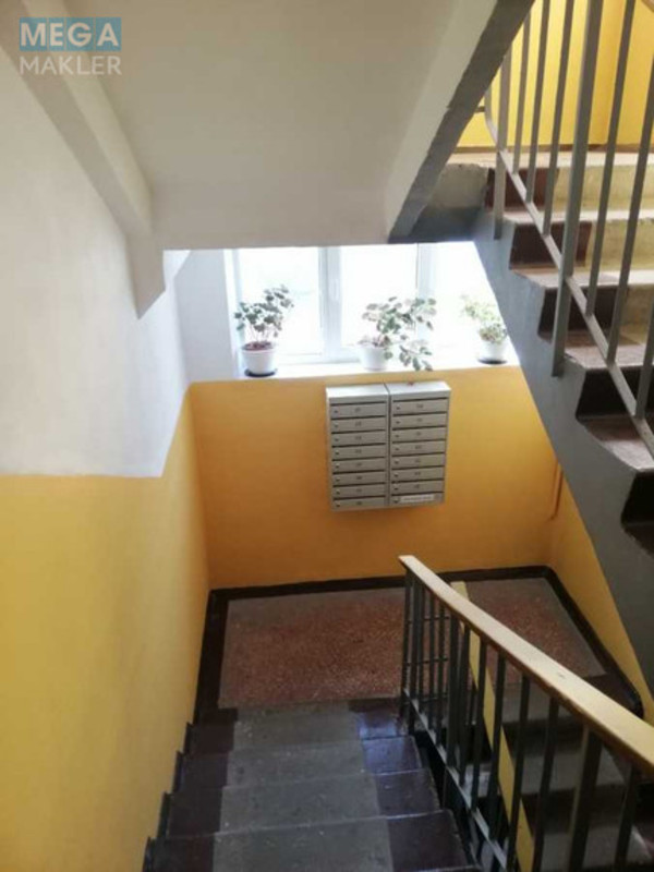 Продаж 2 кімнатної квартири (48/29/8), 2 пов. 5 пов. будинку, <a class="location-link" href="/kiev/" title="Недвижимость Київ">Київ</a>, <a class="location-link" href="/kiev/shevchenkovskij/" title="Недвижимость Шевченківський район">Шевченківський р-н</a>, Саратовська вул., 53/51 (изображение 9)