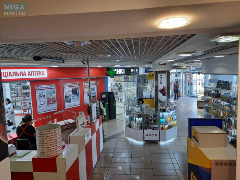 Оренда комерційної нерухомості, 15&nbsp;кв.м, под магазин, <a class="location-link" href="/kiev/" title="Недвижимость Київ">Київ</a>, <a class="location-link" href="/kiev/shevchenkovskij/" title="Недвижимость Шевченківський район">Шевченківський р-н</a>, Александра Довженко ул., 1в (изображение 4)