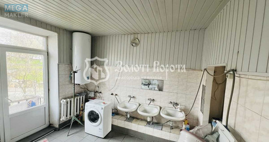 Продаж 12 кімнатної квартири (27/?/?), 2 пов. 5 пов. будинку, <a class="location-link" href="/kiev/" title="Недвижимость Київ">Київ</a>, <a class="location-link" href="/kiev/pecherskij/" title="Недвижимость Печерський район">Печерський р-н</a>, Михайла Бойчука вул., 1/2 (изображение 5)