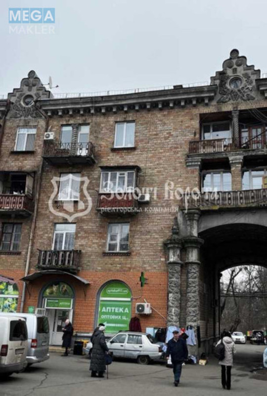 Продаж 12 кімнатної квартири (27/?/?), 2 пов. 5 пов. будинку, <a class="location-link" href="/kiev/" title="Недвижимость Київ">Київ</a>, <a class="location-link" href="/kiev/pecherskij/" title="Недвижимость Печерський район">Печерський р-н</a>, Михайла Бойчука вул., 1/2 (изображение 12)