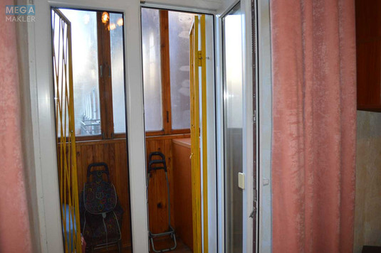 Продаж 1 кімнатної квартири (35/14/8), 2 пов. 4 пов. будинку, <a class="location-link" href="/kiev/" title="Недвижимость Київ">Київ</a>, <a class="location-link" href="/kiev/pecherskij/" title="Недвижимость Печерський район">Печерський р-н</a>, Ивана Федорова ул., 6 (изображение 9)