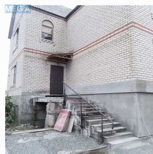 Продаж дома, 2&nbsp;поверху, 225&nbsp;кв.м, 8&nbsp;кімнат, ділянка 12&nbsp;соток, <a class="location-link" href="/borodyanka/" title="Недвижимость Бородянка">Бородянка</a>, Героїв Чорнобиля (изображение 2)