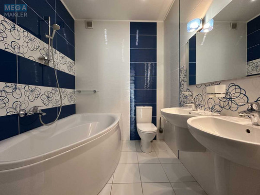 Продаж дома, 3&nbsp;поверху, 198&nbsp;кв.м, 4&nbsp;кімнати, ділянка 5&nbsp;соток, <a class="location-link" href="/yurevka-selo-kv/" title="Недвижимость Юрівка">Юрівка</a>, Горохівська (Ватутіна), 56 (изображение 10)