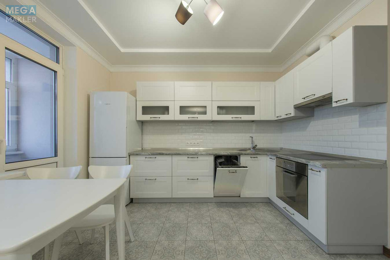 Продаж 3 кімнатної квартири (95/60/16), 16 пов. 17 пов. будинку, <a class="location-link" href="/kiev/" title="Недвижимость Київ">Київ</a>, <a class="location-link" href="/kiev/svyatoshinskij/" title="Недвижимость Святошинський район">Святошинський р-н</a>, Берестейський просп., 71а (изображение 7)