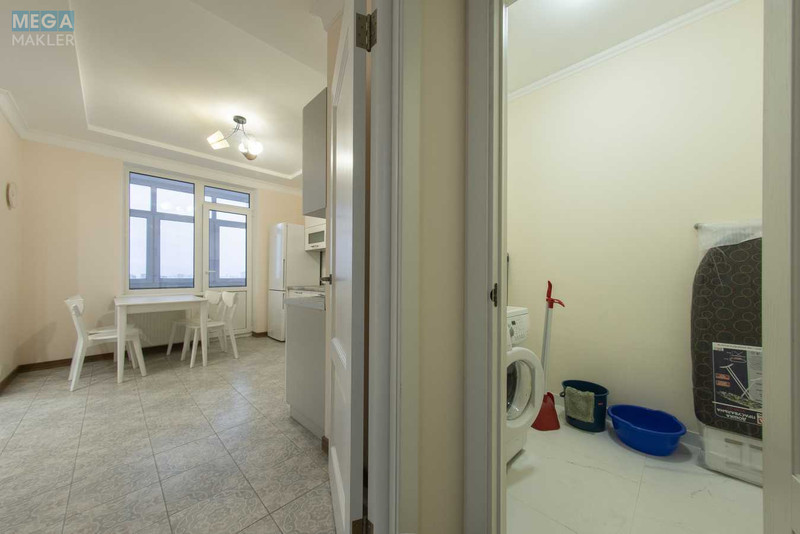 Продаж 3 кімнатної квартири (95/60/16), 16 пов. 17 пов. будинку, <a class="location-link" href="/kiev/" title="Недвижимость Київ">Київ</a>, <a class="location-link" href="/kiev/svyatoshinskij/" title="Недвижимость Святошинський район">Святошинський р-н</a>, Берестейський просп., 71а (изображение 24)