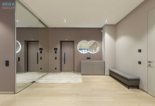 Продаж 4 кімнатної квартири (190/137/20), 8 пов. 11 пов. будинку, <a class="location-link" href="/kiev/" title="Недвижимость Київ">Київ</a>, <a class="location-link" href="/kiev/pecherskij/" title="Недвижимость Печерський район">Печерський р-н</a>, Буслівська вул., 15 (изображение 2)