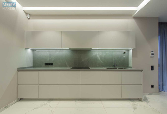 Продаж 4 кімнатної квартири (190/137/20), 8 пов. 11 пов. будинку, <a class="location-link" href="/kiev/" title="Недвижимость Київ">Київ</a>, <a class="location-link" href="/kiev/pecherskij/" title="Недвижимость Печерський район">Печерський р-н</a>, Буслівська вул., 15 (изображение 4)