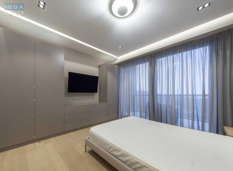 Продаж 4 кімнатної квартири (190/137/20), 8 пов. 11 пов. будинку, <a class="location-link" href="/kiev/" title="Недвижимость Київ">Київ</a>, <a class="location-link" href="/kiev/pecherskij/" title="Недвижимость Печерський район">Печерський р-н</a>, Буслівська вул., 15 (изображение 11)