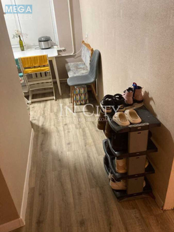 Продаж 2 кімнатної квартири (45,5/29,3/7,9), 3 пов. 5 пов. будинку, <a class="location-link" href="/kiev/" title="Недвижимость Київ">Київ</a>, <a class="location-link" href="/kiev/svyatoshinskij/" title="Недвижимость Святошинський район">Святошинський р-н</a>, Академика Доброхотова ул., 10 (изображение 6)