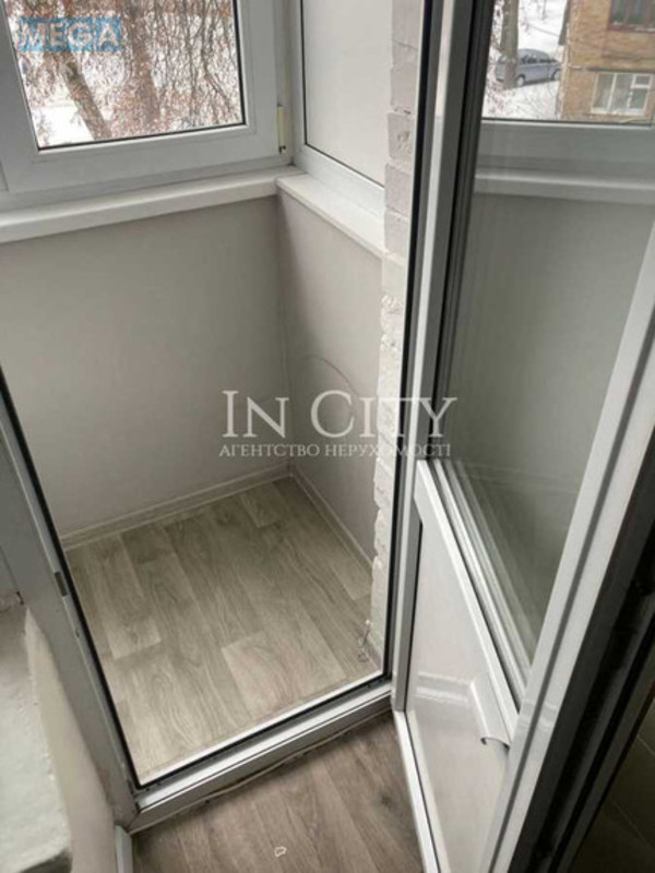 Продаж 2 кімнатної квартири (45,5/29,3/7,9), 3 пов. 5 пов. будинку, <a class="location-link" href="/kiev/" title="Недвижимость Київ">Київ</a>, <a class="location-link" href="/kiev/svyatoshinskij/" title="Недвижимость Святошинський район">Святошинський р-н</a>, Академика Доброхотова ул., 10 (изображение 14)