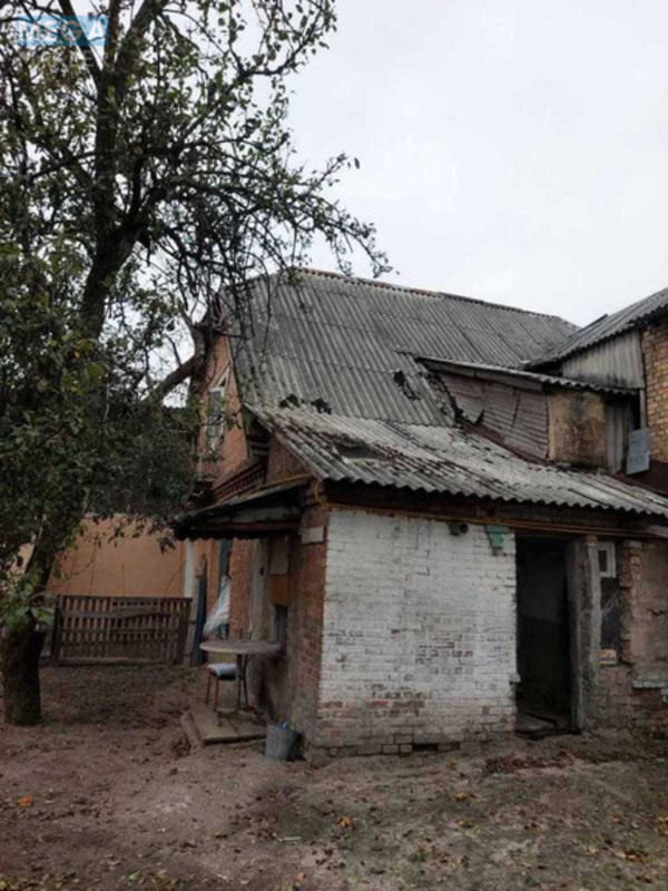 Продаж дома, 2&nbsp;поверху, 47&nbsp;кв.м, 3&nbsp;кімнати, ділянка 2&nbsp;сотки, <a class="location-link" href="/kiev/" title="Недвижимость Київ">Київ</a>, <a class="location-link" href="/kiev/svyatoshinskij/" title="Недвижимость Святошинський район">Святошинський р-н</a>, Рокитнянська вул. (изображение 5)