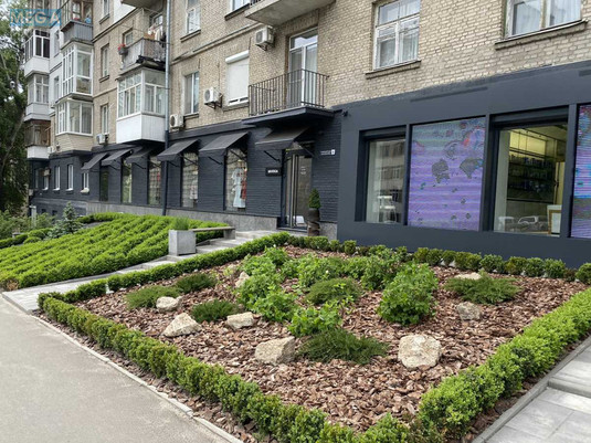 Оренда комерційної нерухомості, 200&nbsp;кв.м, под магазин, <a class="location-link" href="/kiev/" title="Недвижимость Київ">Київ</a>, <a class="location-link" href="/kiev/pecherskij/" title="Недвижимость Печерський район">Печерський р-н</a>, Кловський узвіз, 6 (изображение 3)