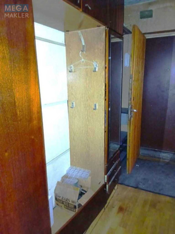 Оренда 3 кімнатної квартири, <a class="location-link" href="/kiev/" title="Недвижимость Київ">Київ</a>, <a class="location-link" href="/kiev/darnickij/" title="Недвижимость Дарницький район">Дарницький р-н</a>, Тростянецкая ул., 97 (изображение 21)